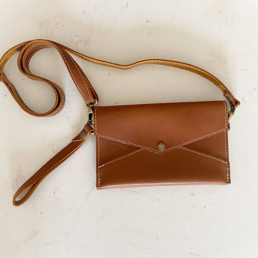 Brand new Portland Leather Envelope convertible crossbody